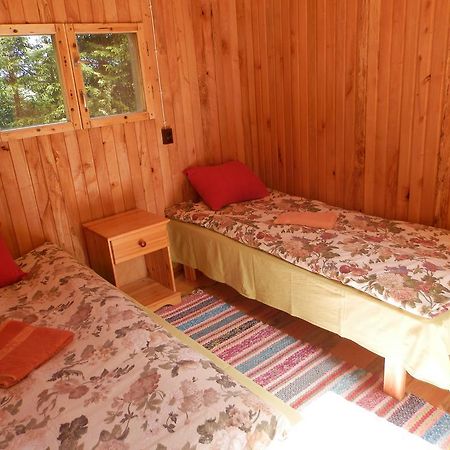 Ala-Laugu Holiday Home Leisi Екстер'єр фото