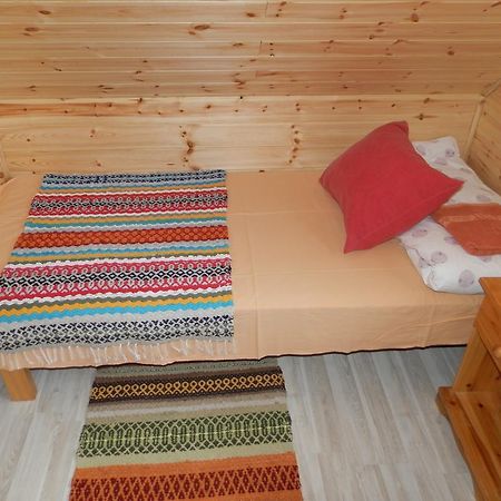 Ala-Laugu Holiday Home Leisi Екстер'єр фото
