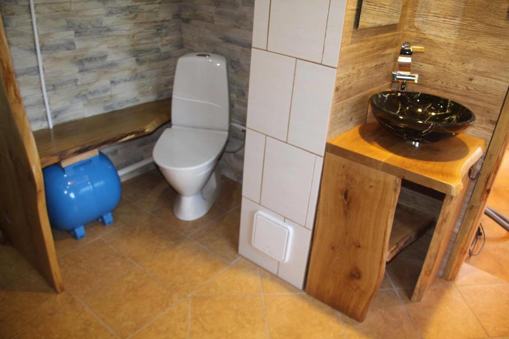 Ala-Laugu Holiday Home Leisi Екстер'єр фото