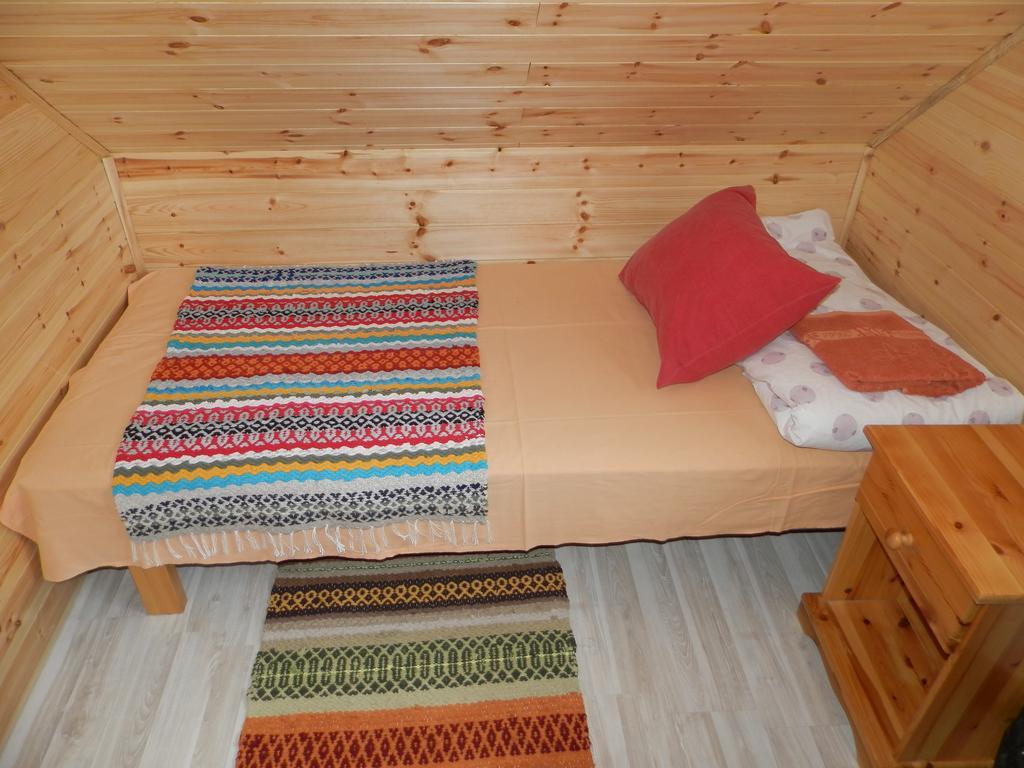 Ala-Laugu Holiday Home Leisi Екстер'єр фото
