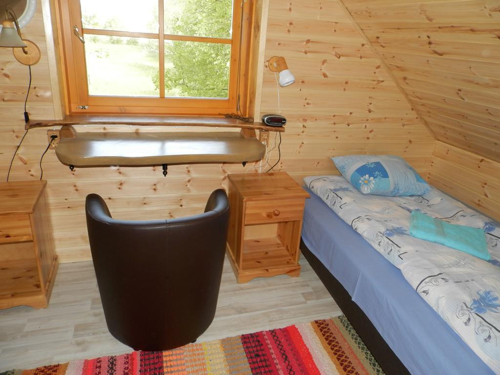 Ala-Laugu Holiday Home Leisi Екстер'єр фото