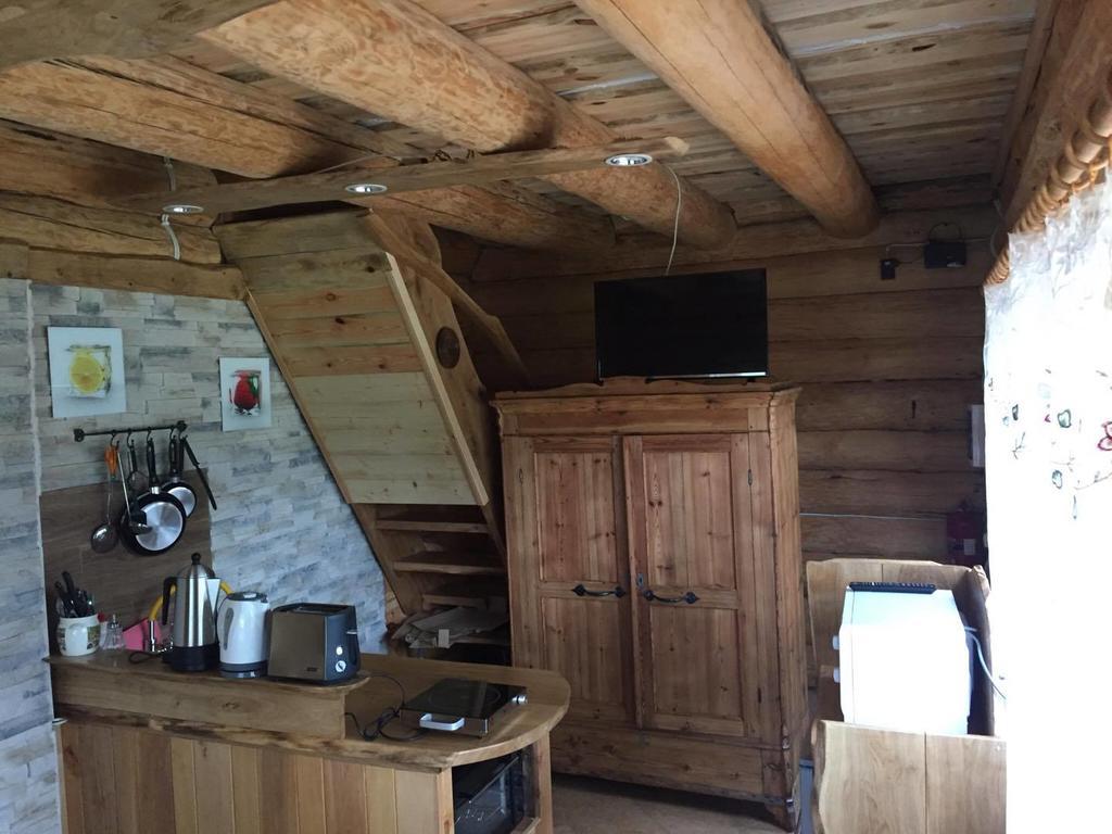 Ala-Laugu Holiday Home Leisi Екстер'єр фото